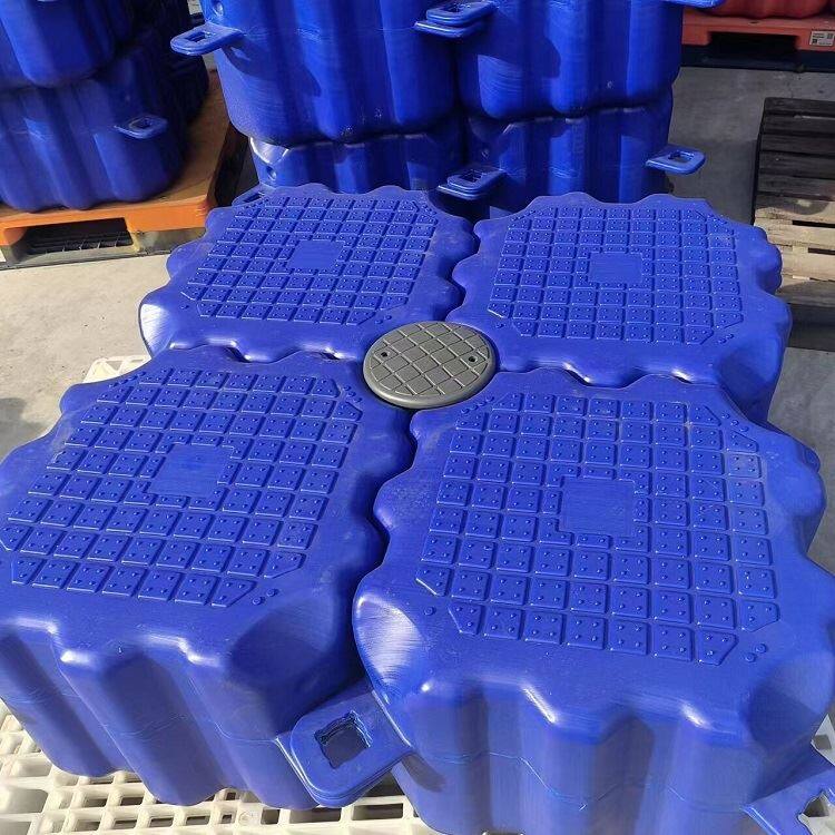 Muelle flotante para kayaks