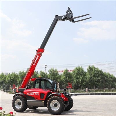 Empat - wheel drive Telehandler