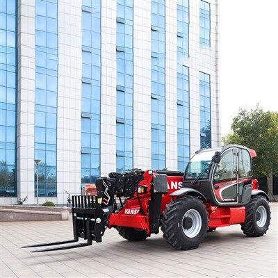 Telehandler s prilogom