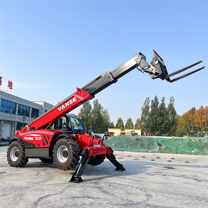 Forklift tal-immaniġġjar teleskopiku