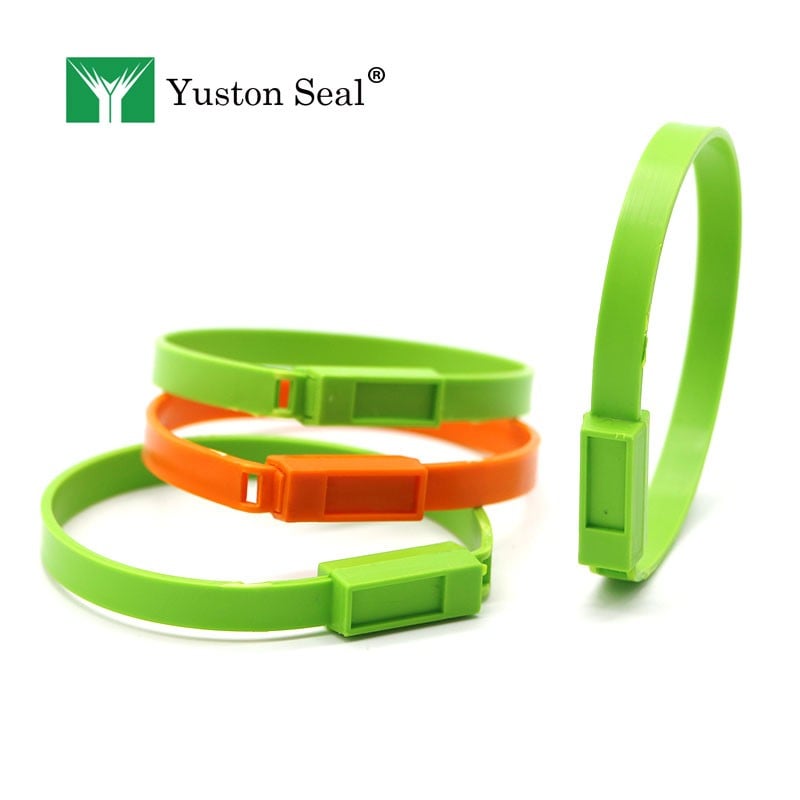 plastic seals shipping tags