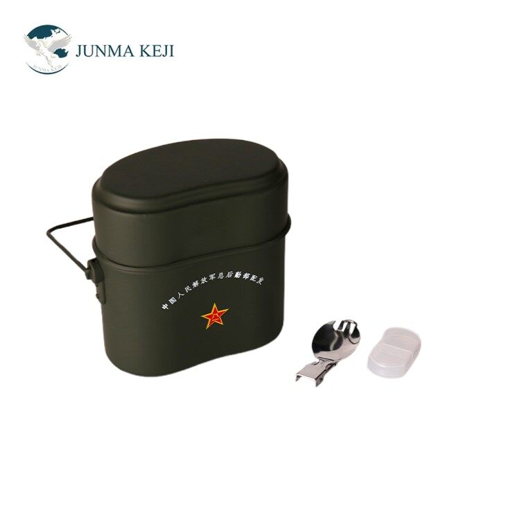 ロシアのメス缶