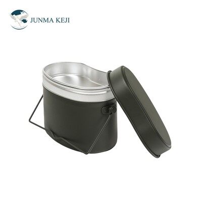 جعبه ناهار ارتش در فضای باز