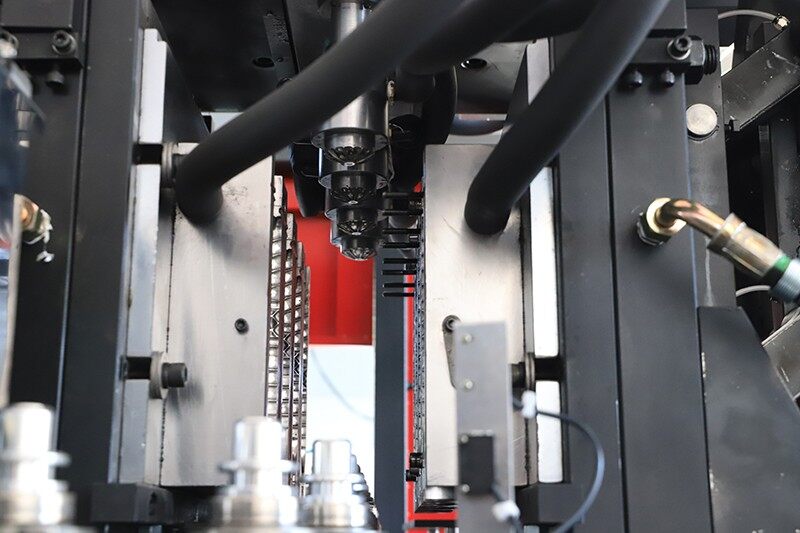 Automatic PET Bottle Making Machine high quality