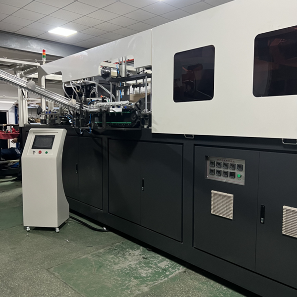 Peiriant potel anifeiliaid anwes