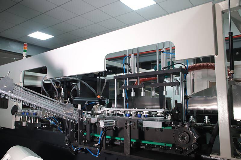 Plastflaskblåsningsmaskin