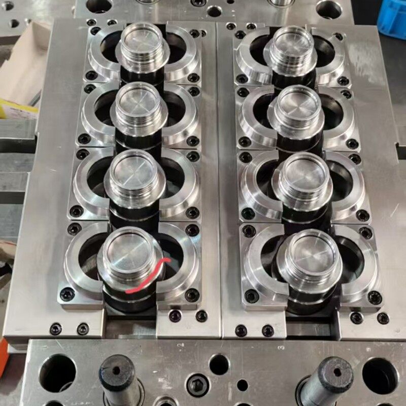 Plastic Bottle Cap Mold