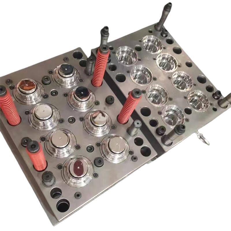 Plastflöskuhettu mold