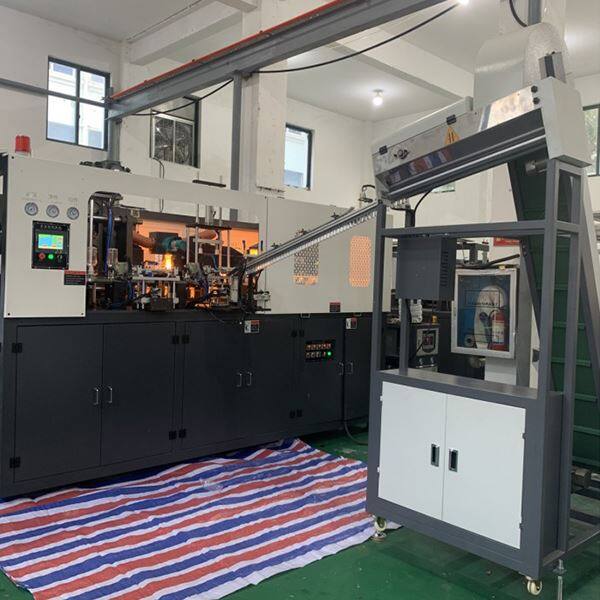 प्लास्टिक की बोतल बनाने की मशीन