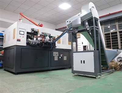 Machine de moulage de soufflage de 1 litre