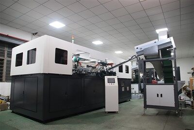 Automaattinen pullonvalmistuskone