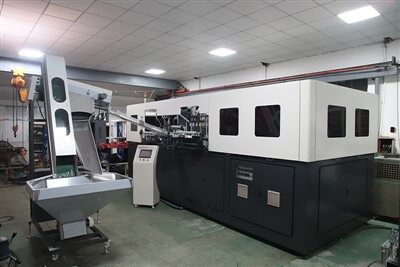 Peiriant mowldio chwythu estyn anifeiliaid anwes cwbl awtomatig