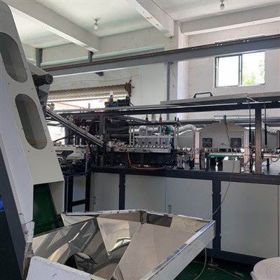 Milchflaschenblasformmaschine