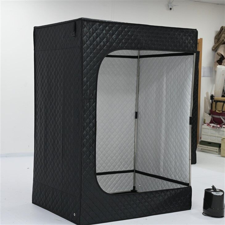 Suana -Zelt mit Maschine