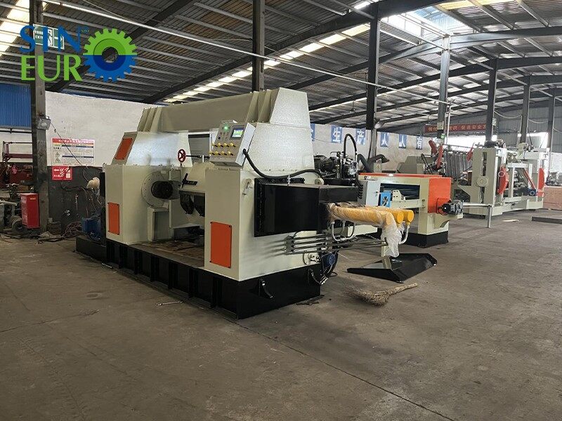 Spindle-Rotary-Veneer-Peeling-Lathe-Veneer-Peeling-Line-Machine