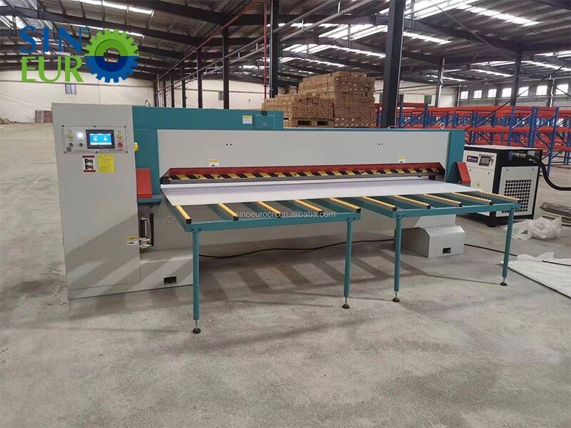 Cnc-Hydraulic-Guillotine-Cutting-Shearing-Machine