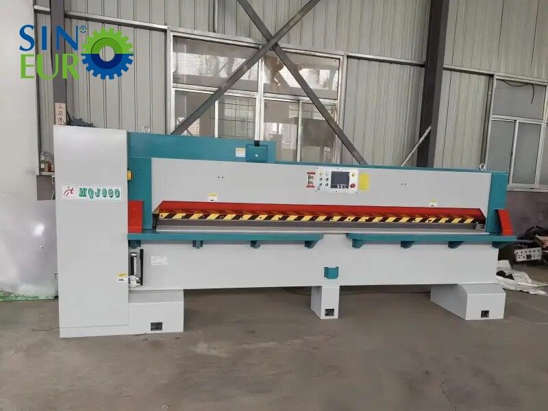 Guillotine-Shearing-Machine-Cutting-machine-