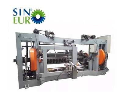 木製の皮むきマシン