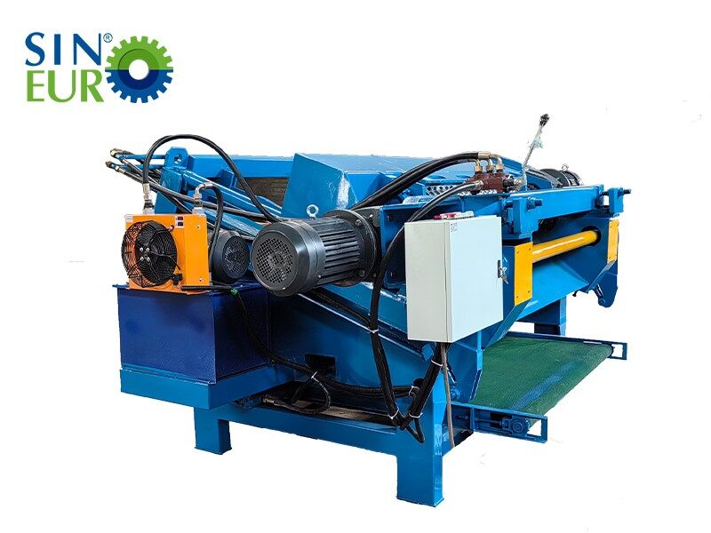 Wood-log-veneer-peeling-and-debarker