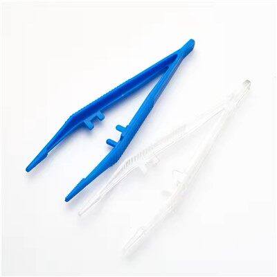 प्लास्टिक चिमटी