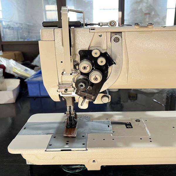 2-Needle Walking Foot Sewing Machine With Split Needle Bar For Bags 1565 factory