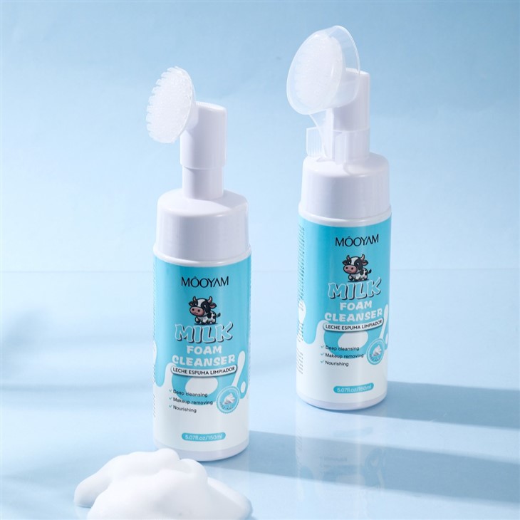 MOOYAM Milk Foam Cleanser