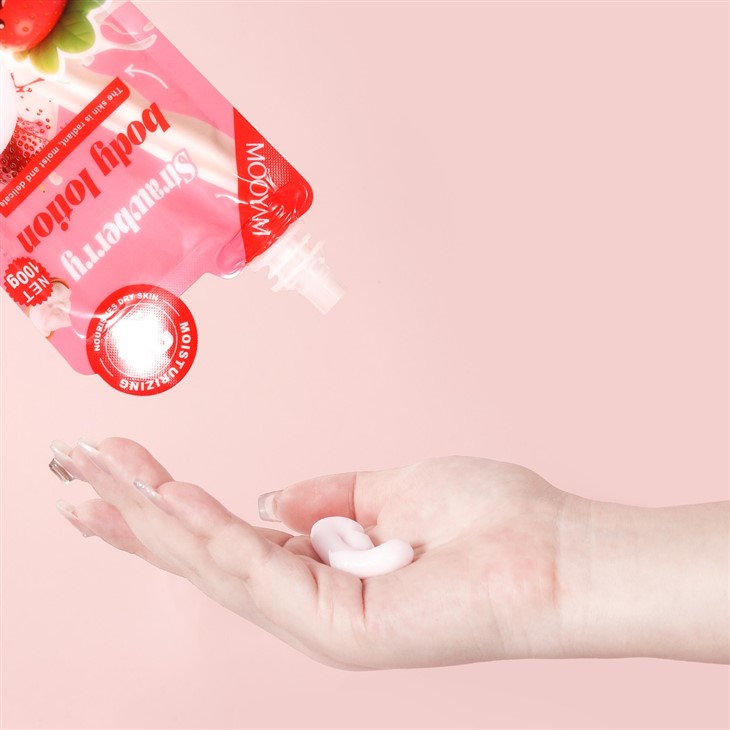 MOOYAM Strawberry Body Lotion best