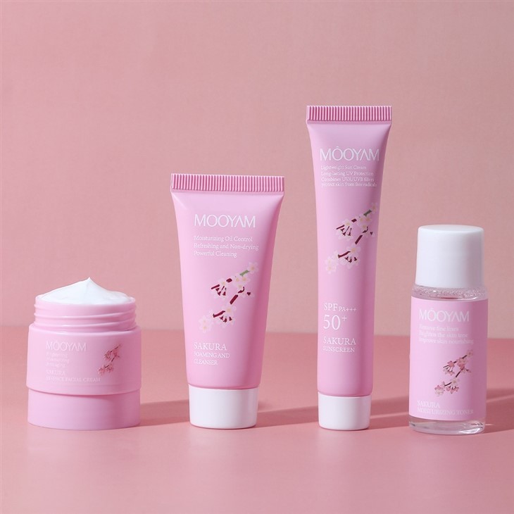 Sakura Brightening Skin Travel Kit