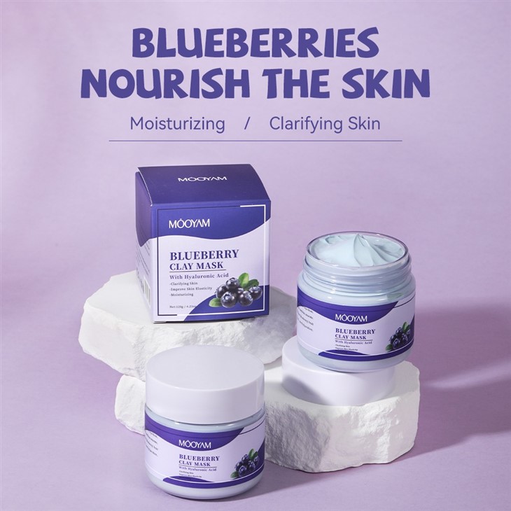 Turmeric And Blueberry Clay Mask