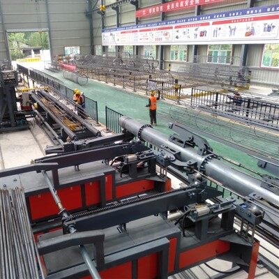 Nagy{0}}átmérőjű acélrudat feldolgozó munkaállomás