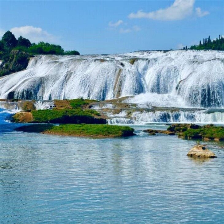 Huangguoshu Waterfall