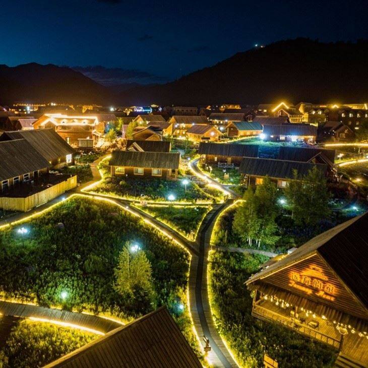 Xinjiang Self-Driving Tour