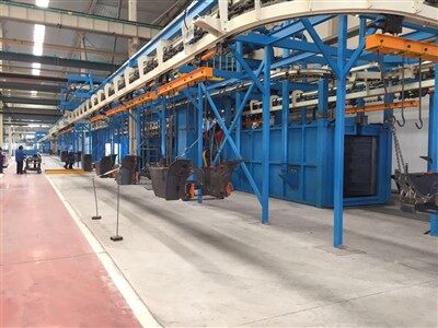 Peiriant ffrwydro saethu cadwyn cronedig