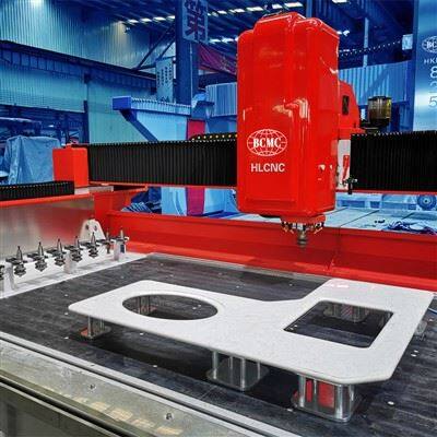 آلة القطع بالوعة CNC ذات 3 محاور في الصين