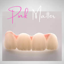 Bleikt postulínagúmmí