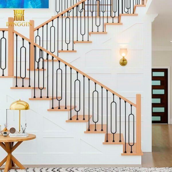 Owalne tralki schodowe Dekoracyjny metalowy wrzeciono