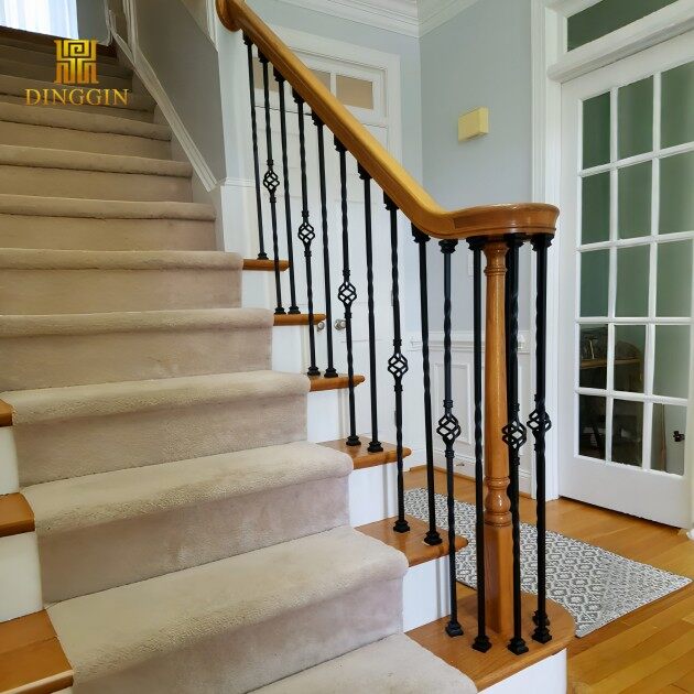 5 Single Twist Iron Baluster (1)