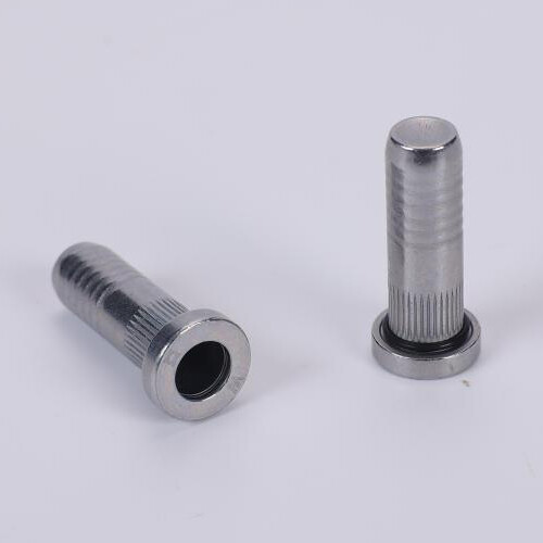 Rivet Nut le fàinne ròin