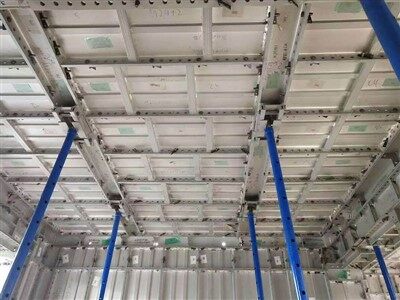 Kofraj etaj aliminyòm