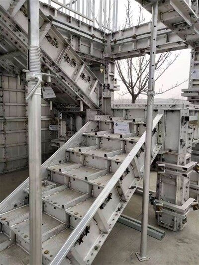 Алуминиев стълбищен кофраж