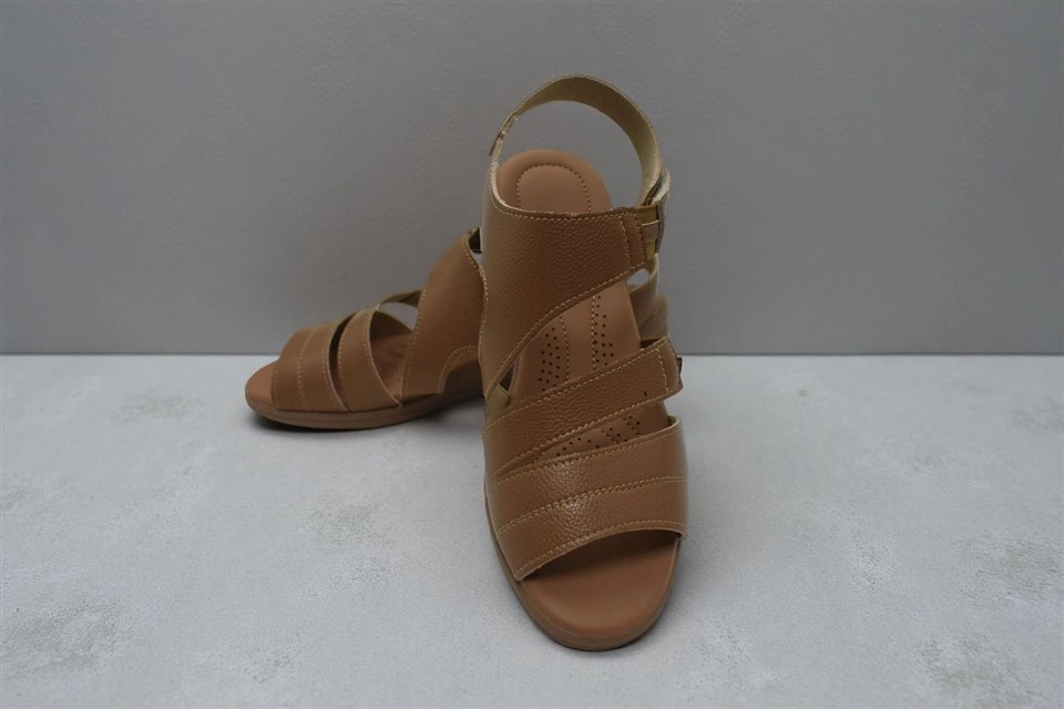 Beach Wear Slippers For Ladies price