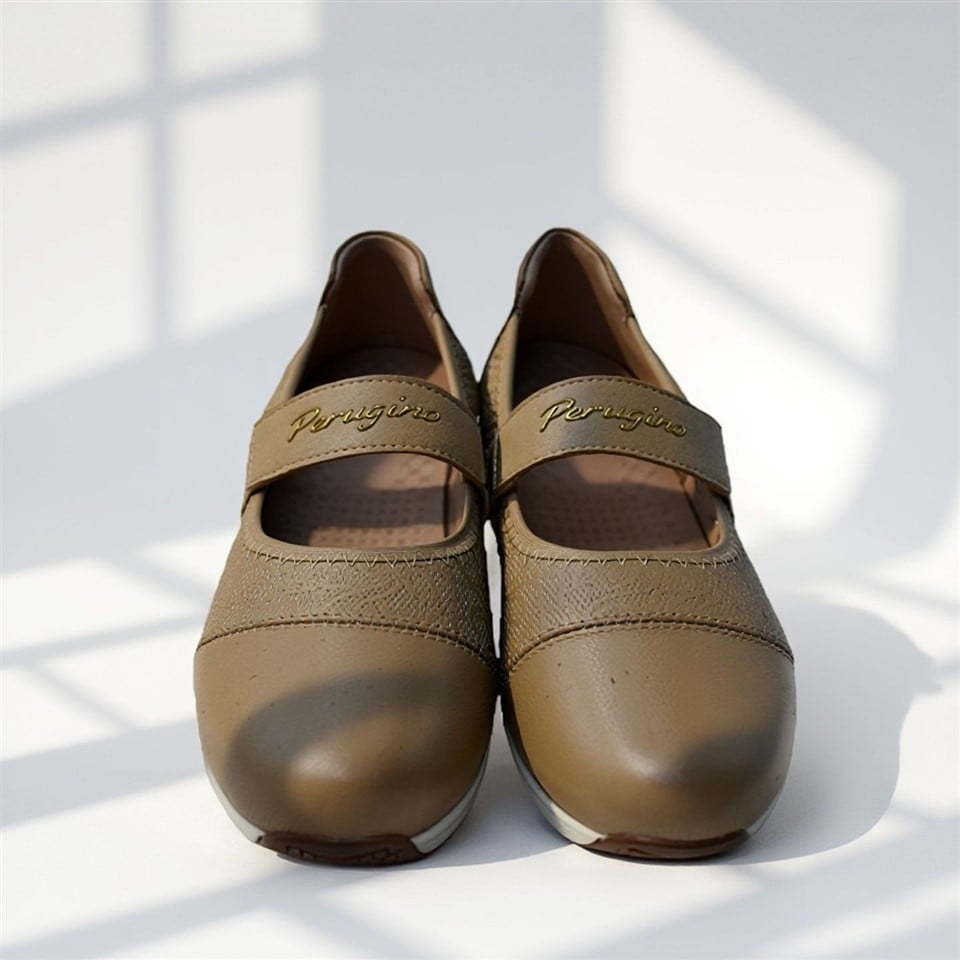 Casual Flat Ladies Shoes price