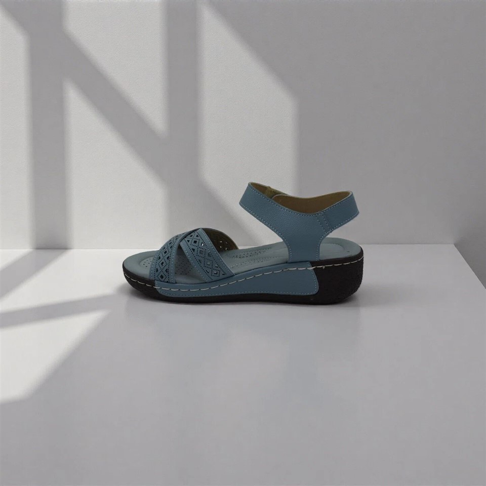 Ladies Sea Shoes