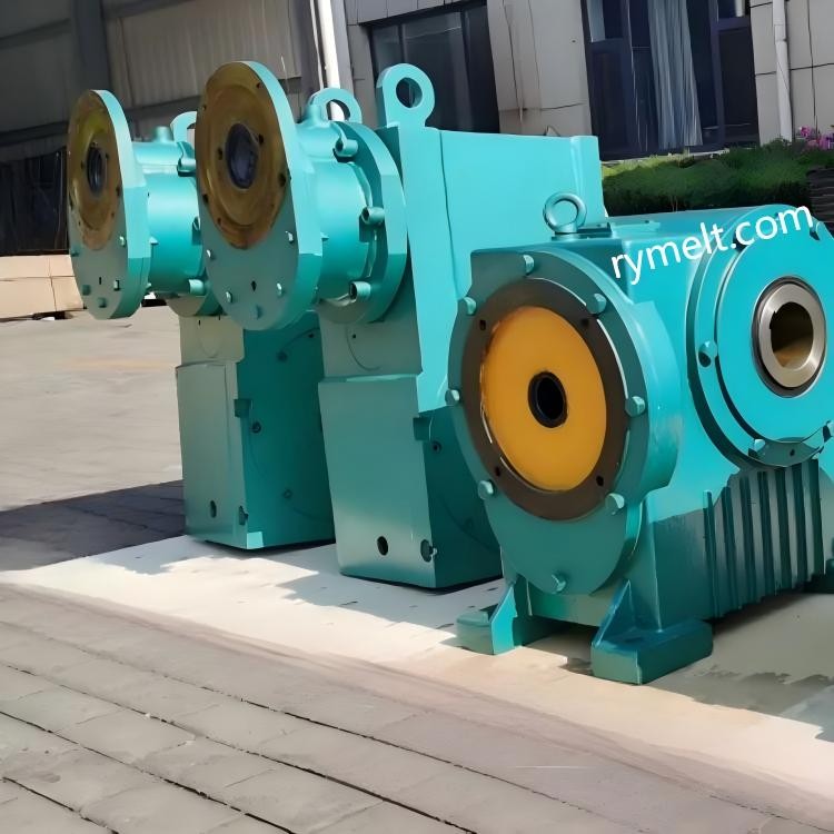 Gearbox for continuous casting machine