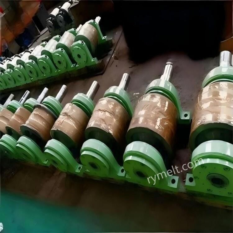 Surfacing welding roller for Continuous Casting