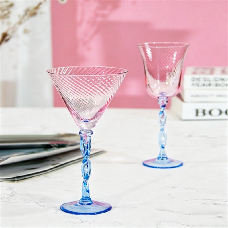 Blue And White Wine Glasses suppliers