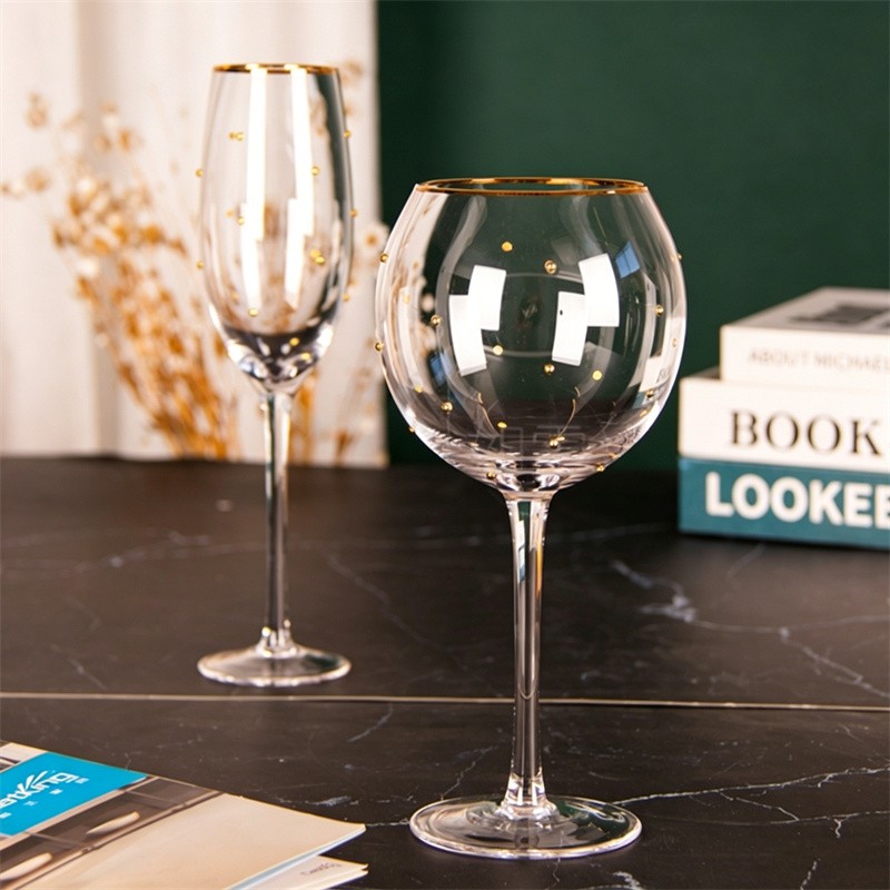 Champagne Flutes With Gold Trim suppliers