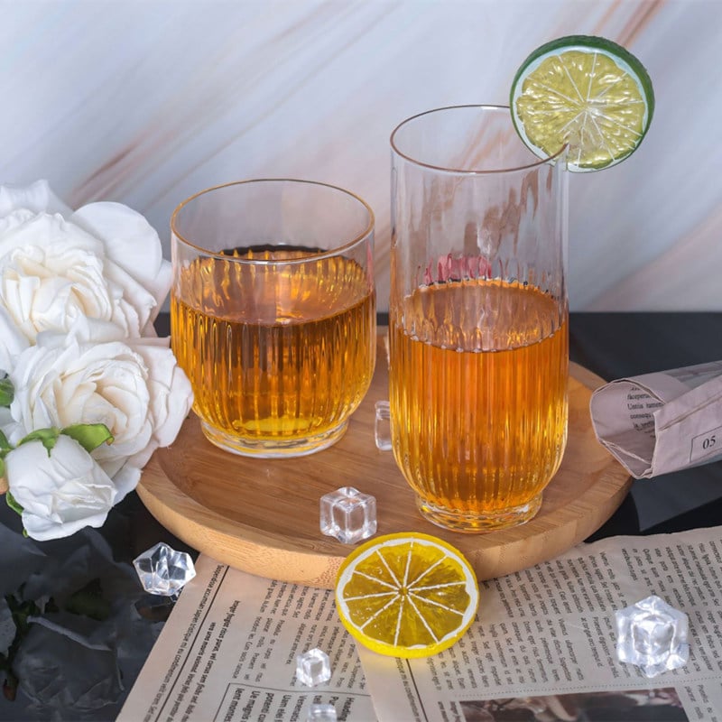 Nuċċalijiet tal-Cocktail Ball Għoli