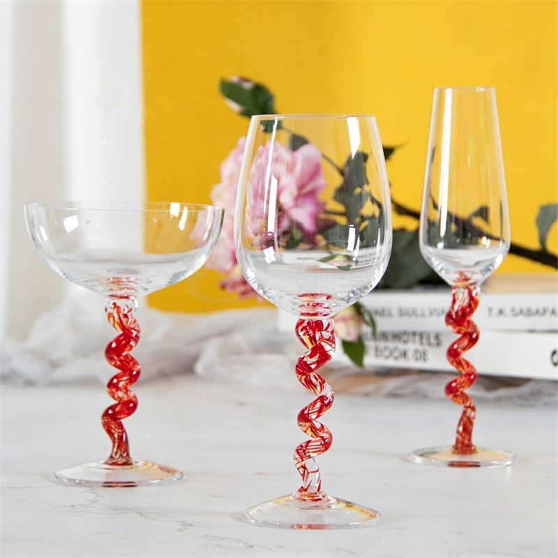 Ly rượu vang đỏ thổi bằng tay